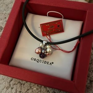 Orquidea pearl and amethyst leather wrap bracelet